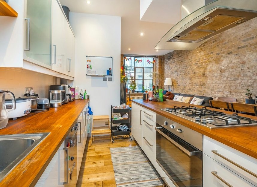 Properties to let in Thrawl Street - E1 6RW view3