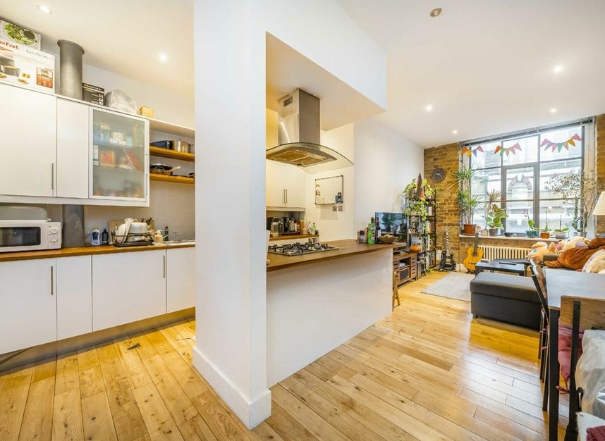 Properties to let in Thrawl Street - E1 6RW view2