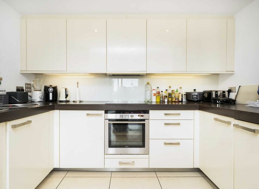 Properties to let in Times Square - E1 8GE view3