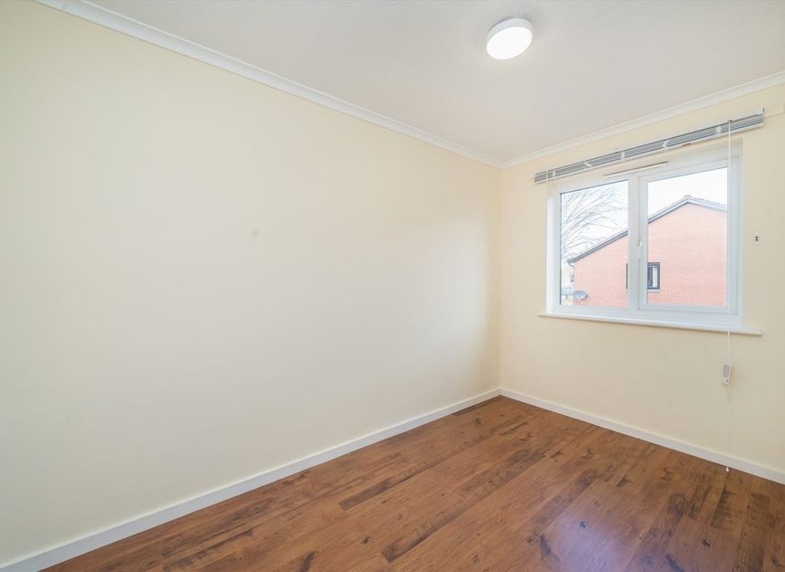 Properties let in Tithe Barn Close - KT2 6RZ view5