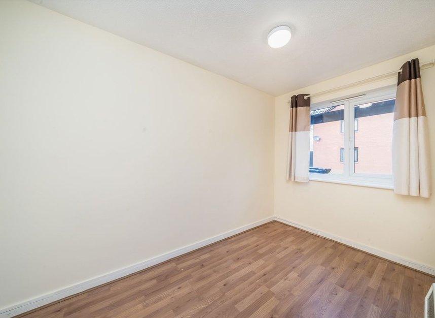 Properties let in Tithe Barn Close - KT2 6RZ view6