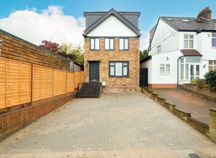 Properties let in Torrington Gardens - N11 2AB view4