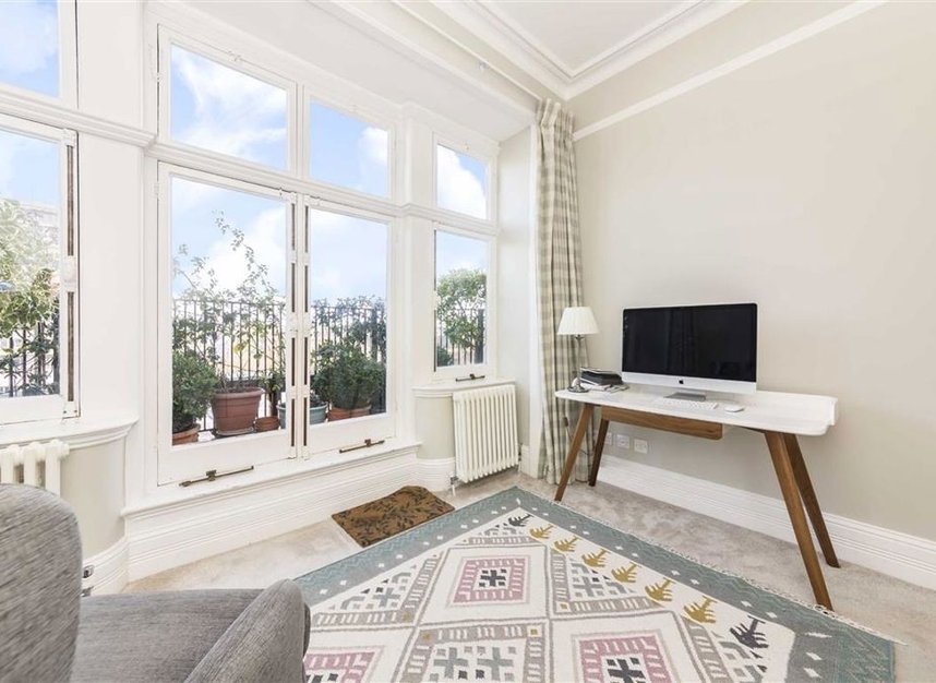 Properties to let in Torrington Place - WC1E 7HH view6