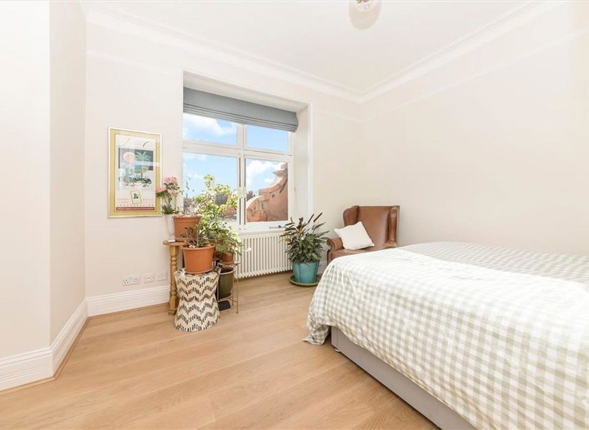 Properties to let in Torrington Place - WC1E 7HH view7