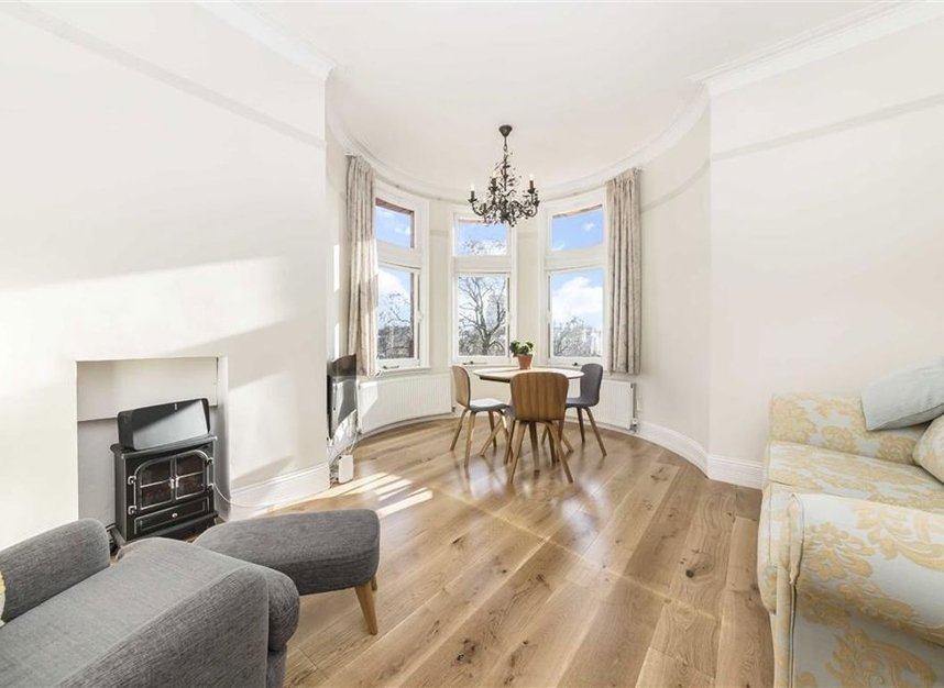 Properties to let in Torrington Place - WC1E 7HH view2