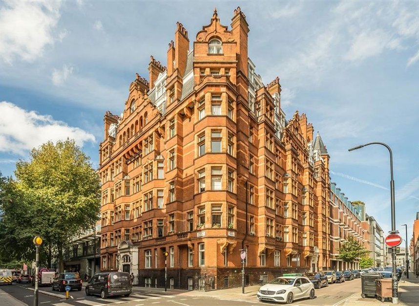 Properties to let in Torrington Place - WC1E 7HH view1