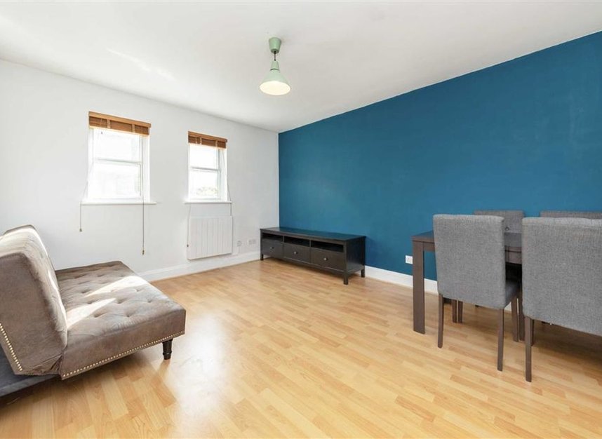 Flat to rent in Tower Bridge Road, London, SE1 (Ref 216398) | Dexters