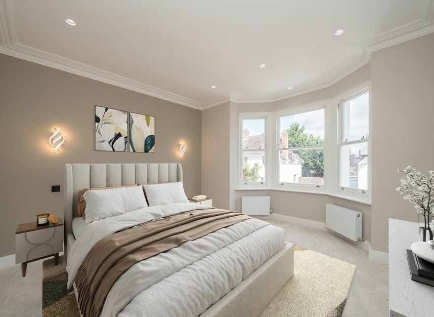 Properties let in Tower Road - TW1 4PD view9