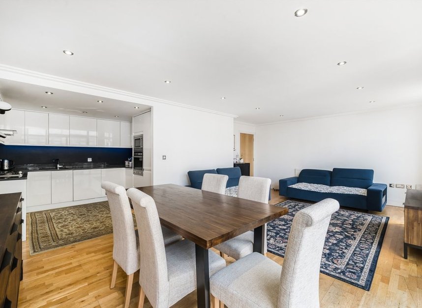 Properties to let in Town Meadow - TW8 0BX view5