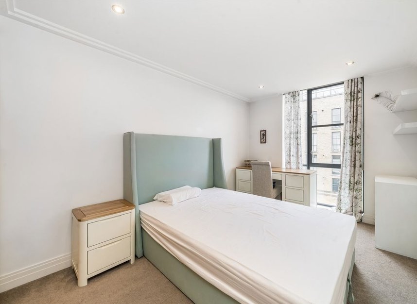 Properties to let in Town Meadow - TW8 0BX view11