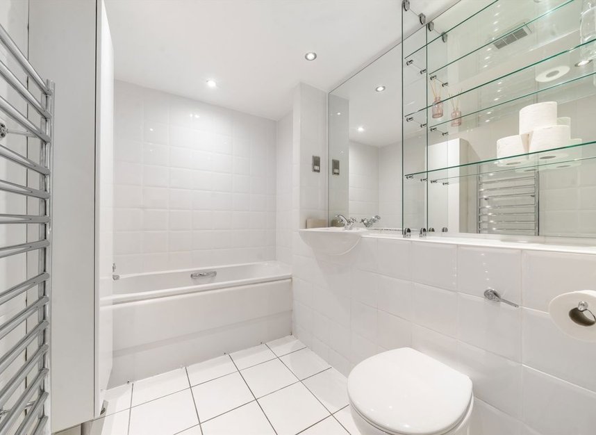 Properties to let in Town Meadow - TW8 0BX view12