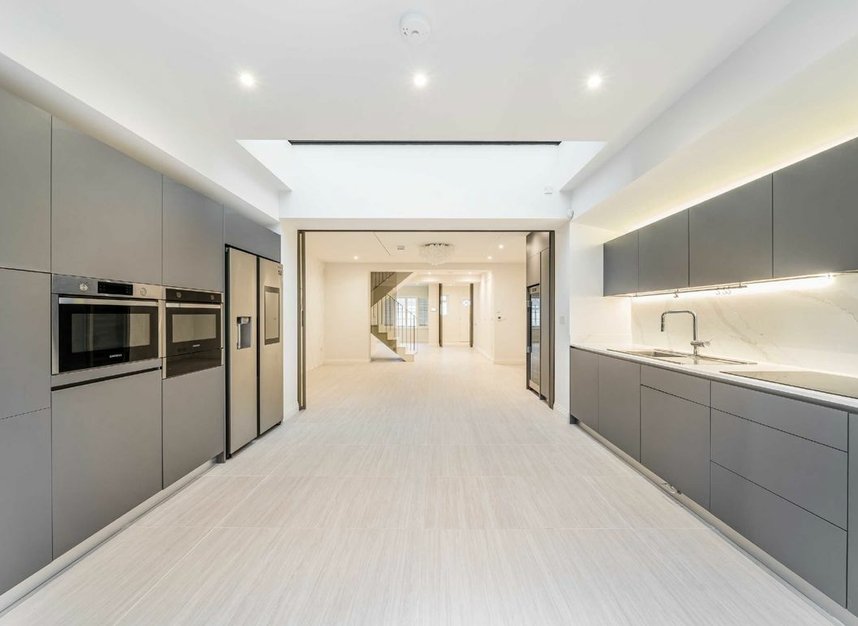 Properties let in Townshend Road - NW8 6LJ view2