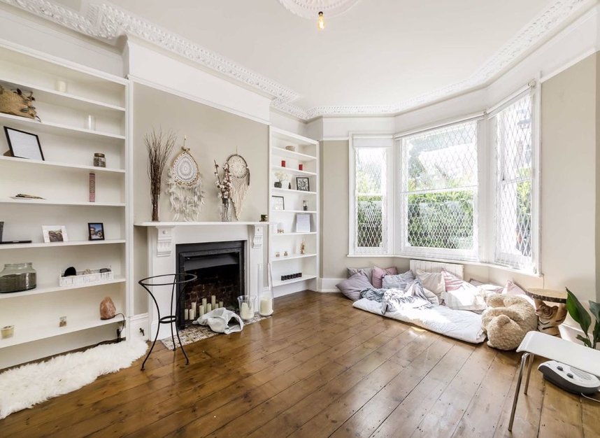 Properties let in Tremadoc Road - SW4 7NF view2