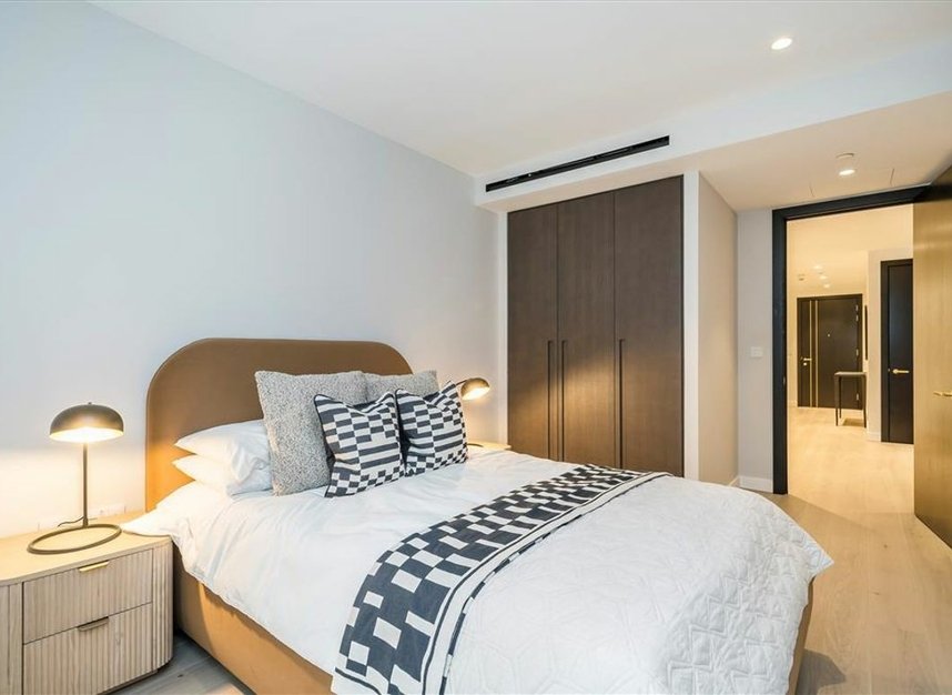 Properties let in Triptych Place - SE1 9RD view7