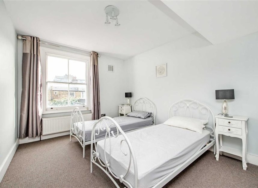 House terraced to rent in Tyler Street, London, SE10 (Ref 217231