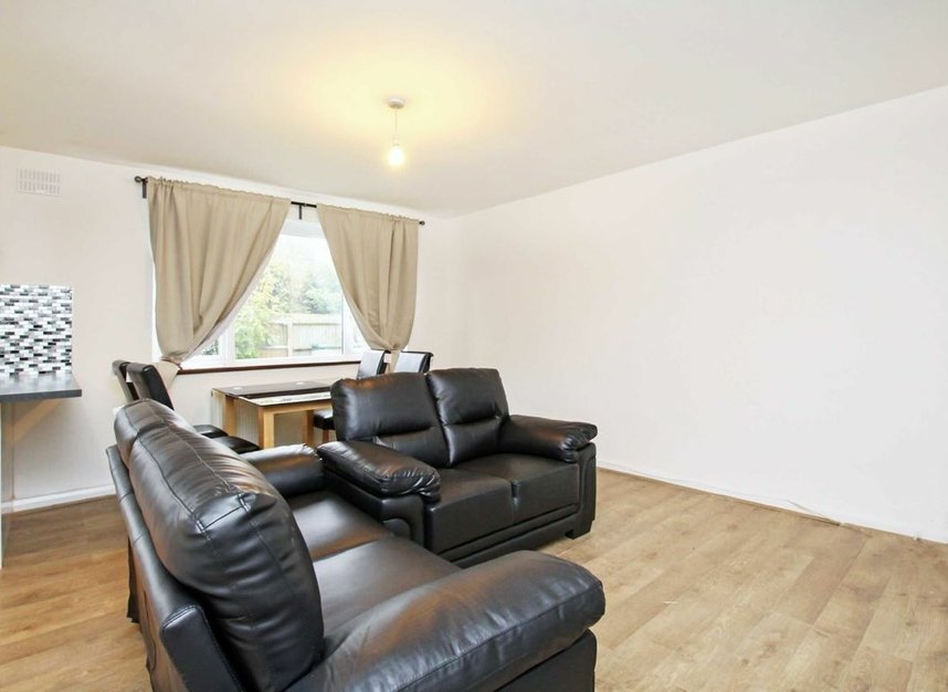 Properties let in Ullathorne Road - SW16 1SA view2