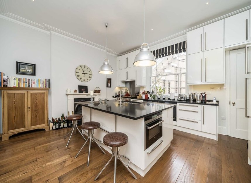 Properties to let in Upper Addison Gardens - W14 8AL view2