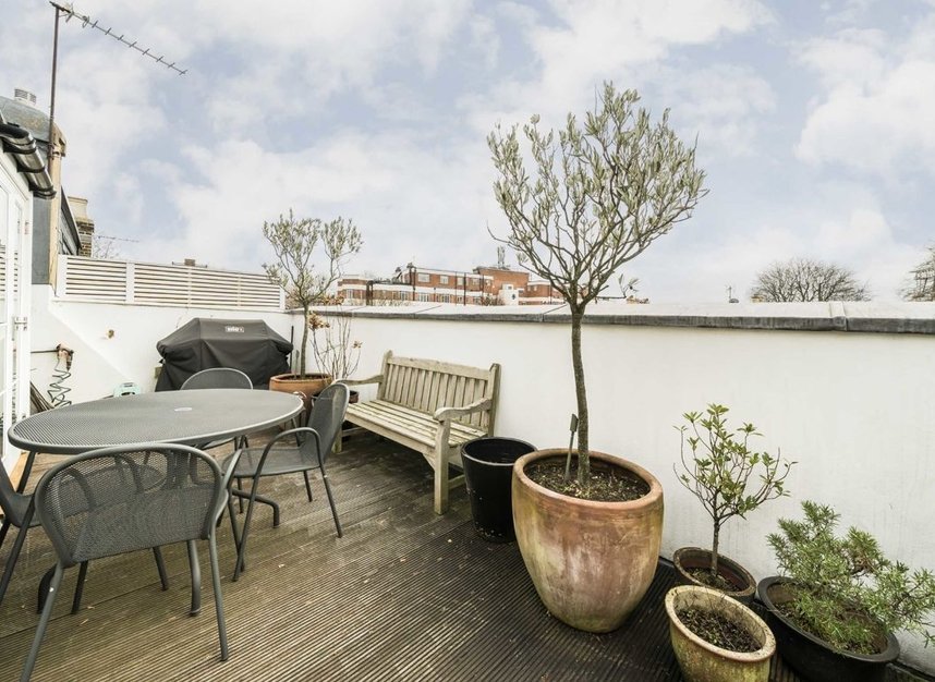Properties to let in Upper Addison Gardens - W14 8AL view7