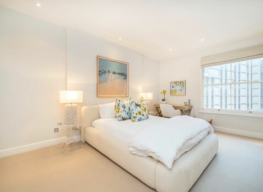 Properties to let in Upper Addison Gardens - W14 8AL view5
