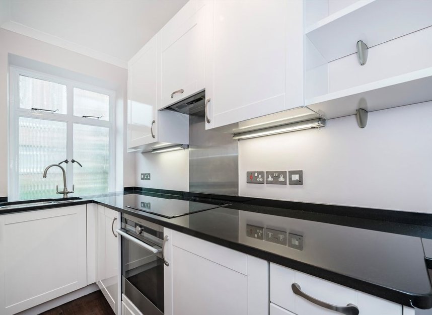 Properties let in Upper Grosvenor Street - W1K 2NW view4