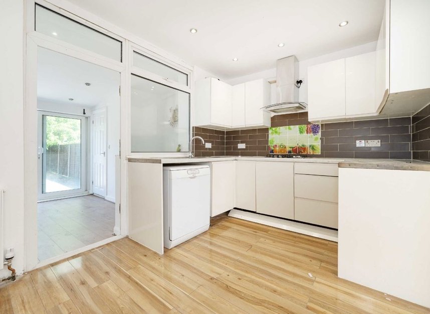 Properties let in Uxbridge Road - TW13 5EE view5