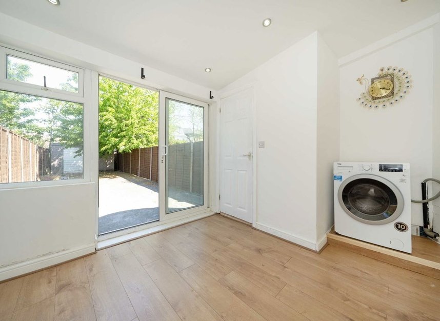 Properties let in Uxbridge Road - TW13 5EE view6