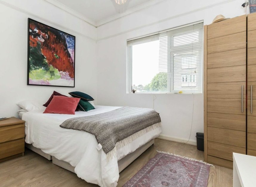 Properties let in Uxbridge Road - W12 0NT view4
