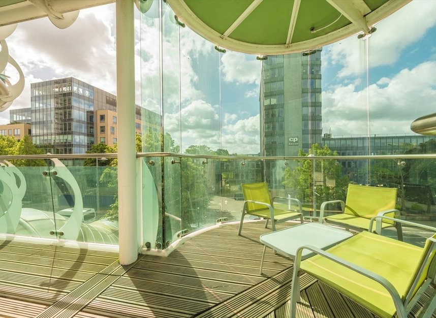 Properties let in Uxbridge Road - W5 2SS view10