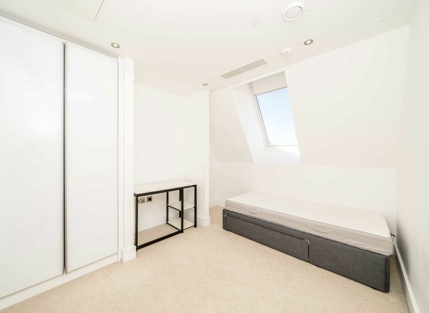 Properties let in Uxbridge Road - W5 2SN view8