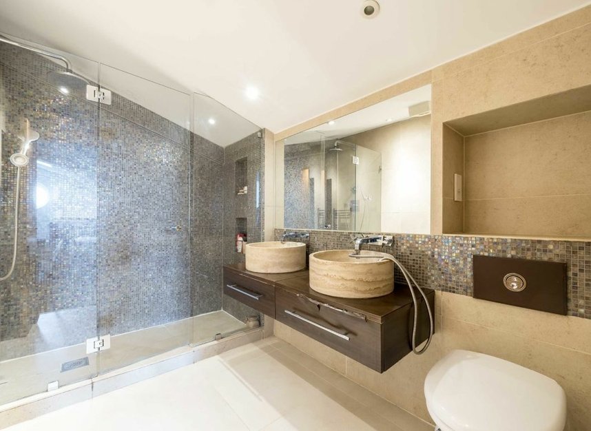 Properties let in Uxbridge Road - W5 2SU view8