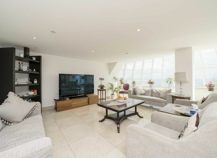 Properties let in Uxbridge Road - W5 2SU view3