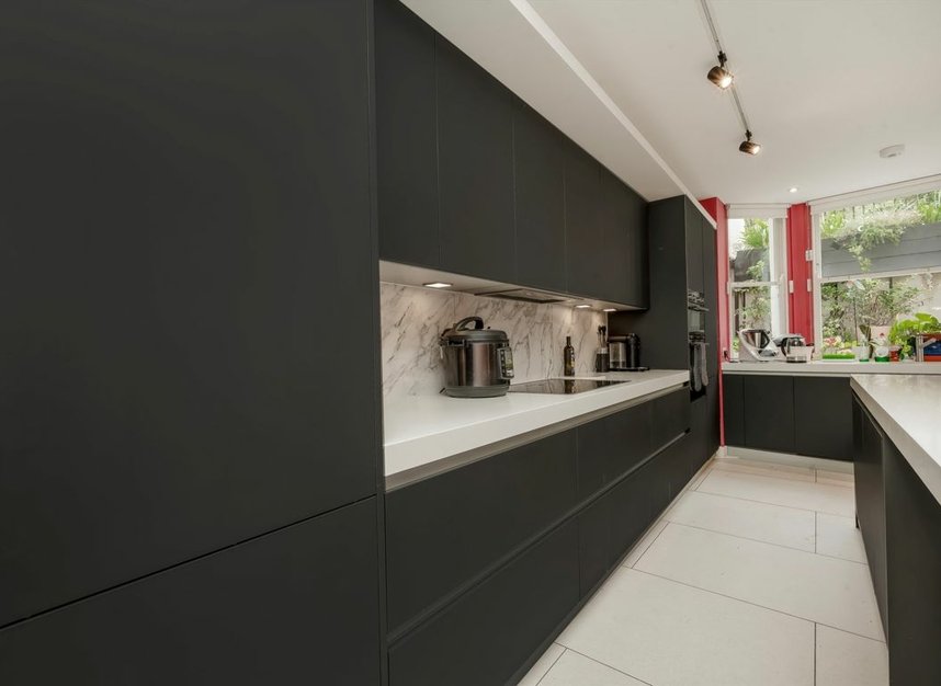 Properties let in Vale Of Health - NW3 1AN view3