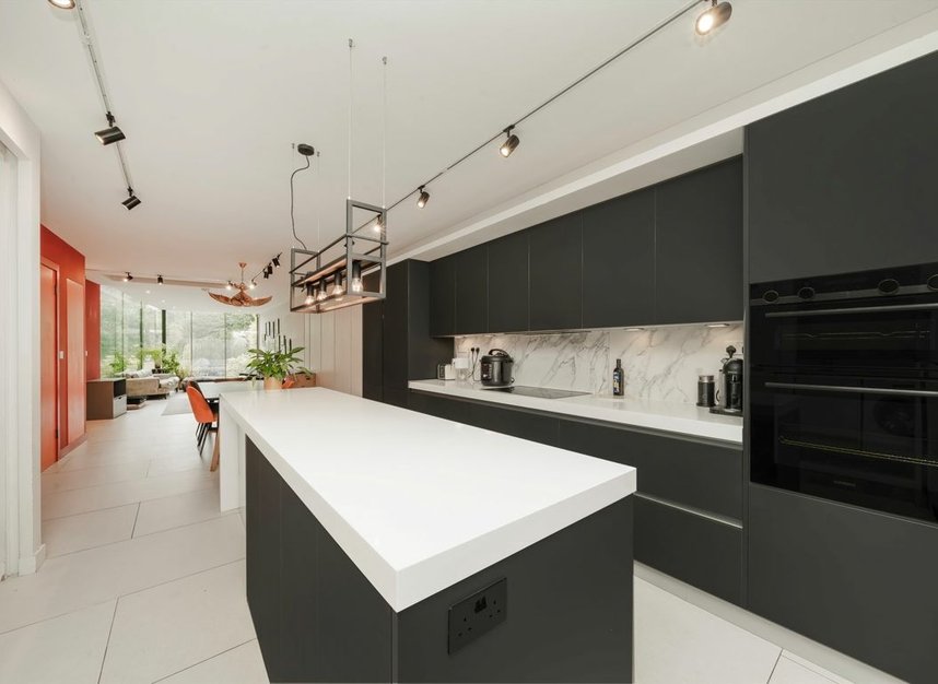 Properties let in Vale Of Health - NW3 1AN view2