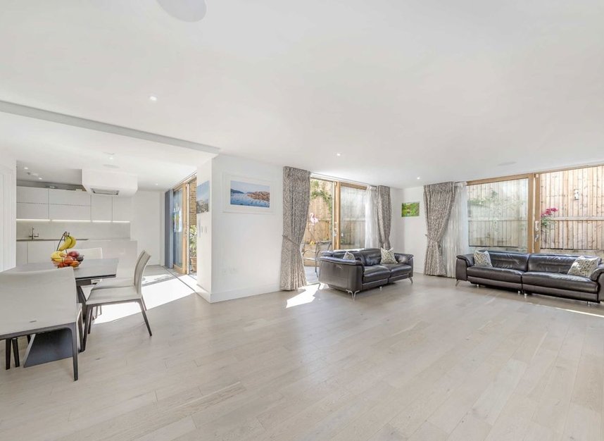 Properties to let in Vinery Way - W6 0LQ view2