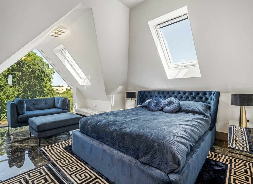 Properties to let in Waggon Road - EN4 0HL view9