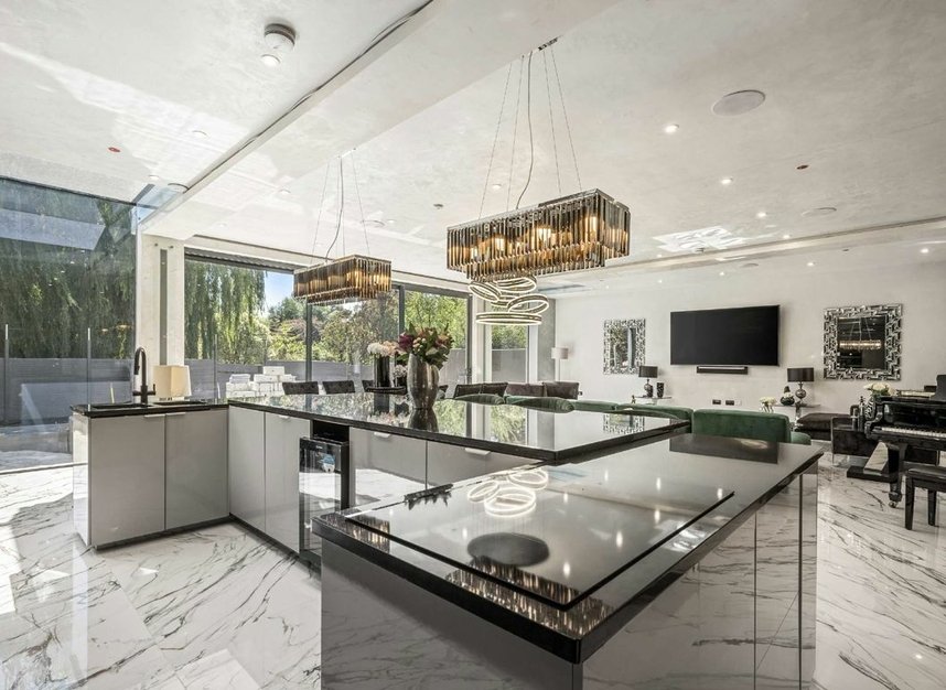 Properties to let in Waggon Road - EN4 0HL view3