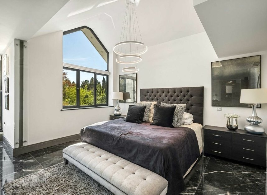 Properties to let in Waggon Road - EN4 0HL view8