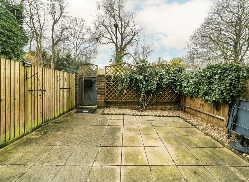 Properties let in Walney Walk - N1 2PU view6