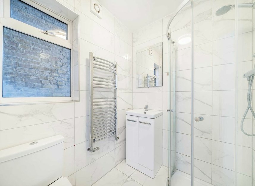 Properties let in Wandle Road - SW17 7DL view5