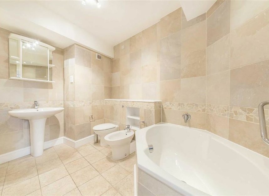 Properties let in Wapping High Street - E1W 2NJ view7