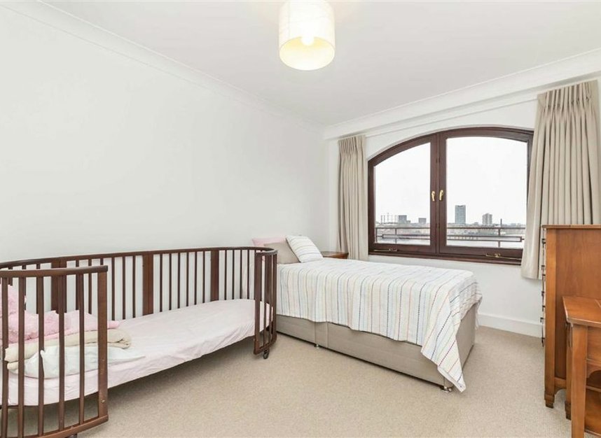 Properties let in Wapping Wall - E1W 3TF view6