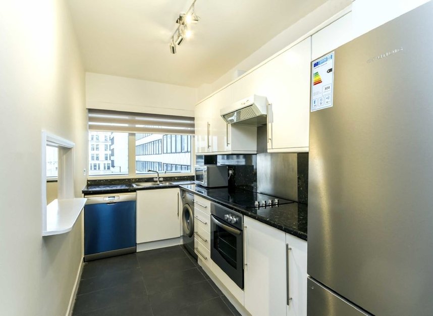 Flat to rent in Warwick Lane, London, EC4M (Ref 191269) Dexters