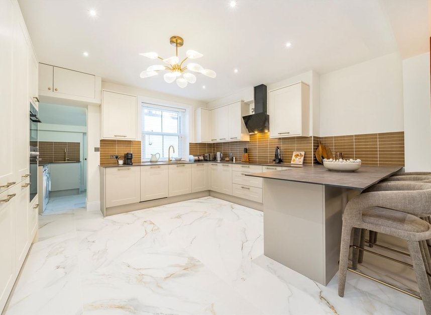 Properties to let in Warwick Way - SW1V 1QR view3