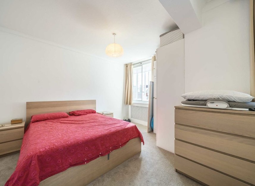 Properties to let in Watchfield Court - W4 4NA view4