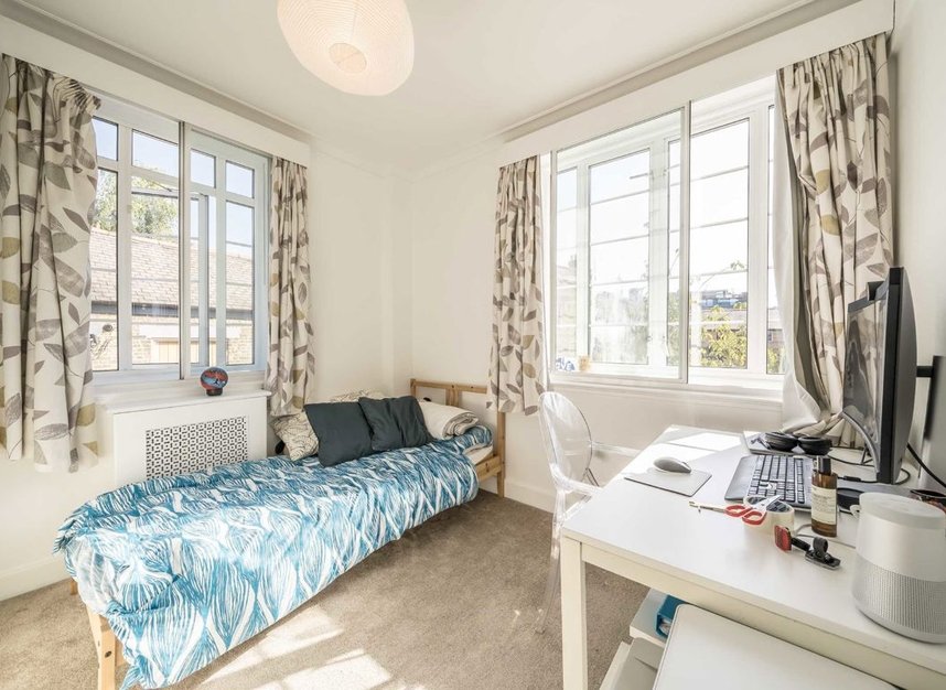 Properties to let in Watchfield Court - W4 4NA view6