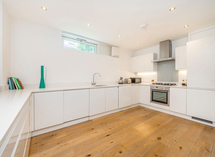 Properties let in Wedmore Street - N19 4BS view3