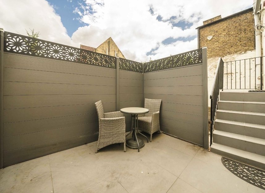 Properties let in Wellesley Road - W4 3AL view6