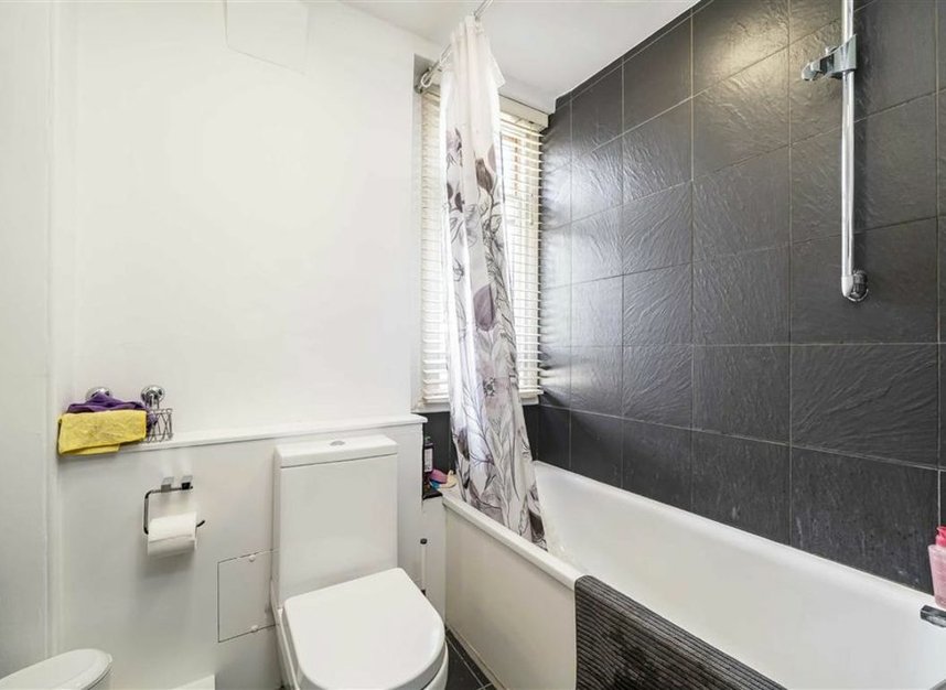 Properties let in Westbourne Terrace - W2 3UN view5