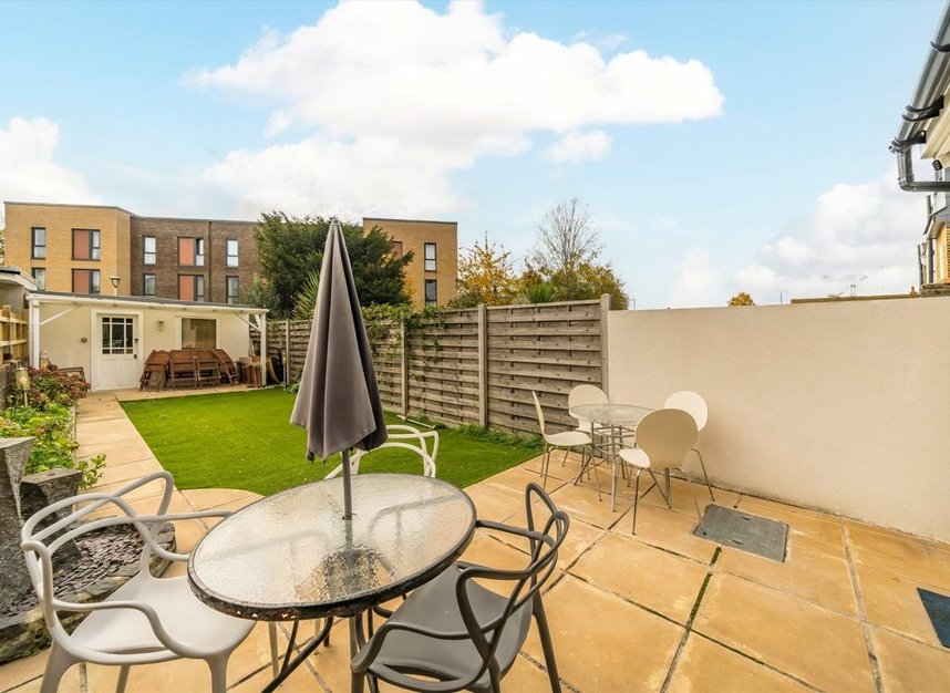 Properties let in Western Road - SW19 2QD view8