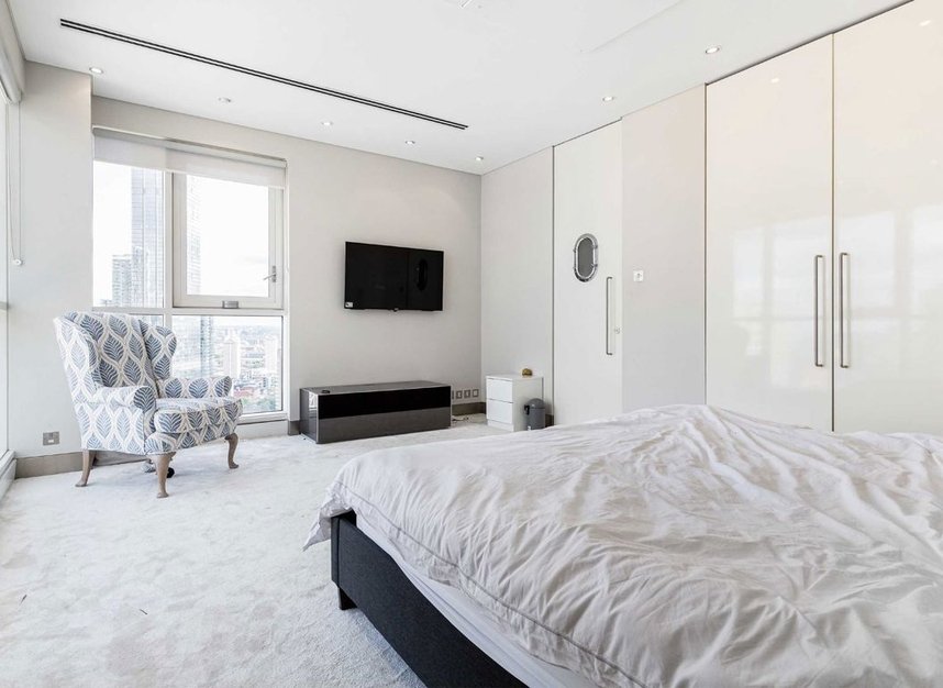 Properties to let in Westferry Circus - E14 8RP view10
